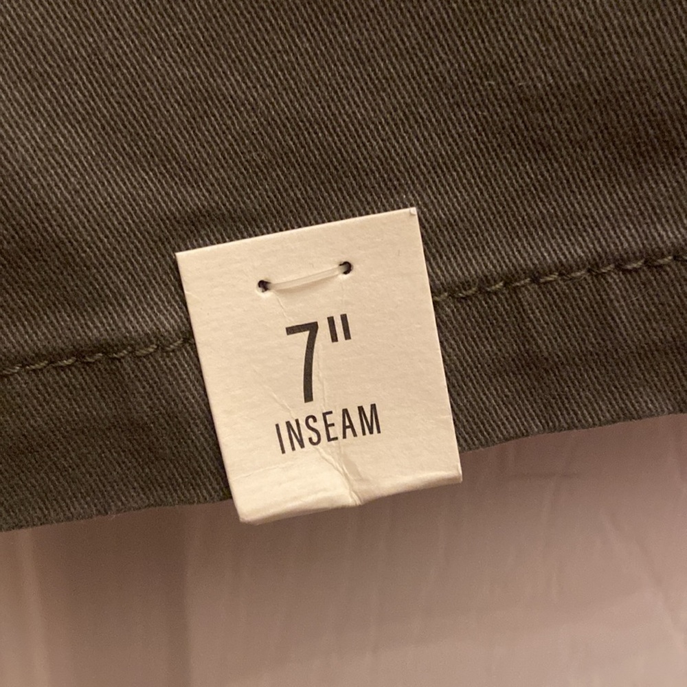 Ana- size 2 mid rise twill shorts - Picture 2 of 6